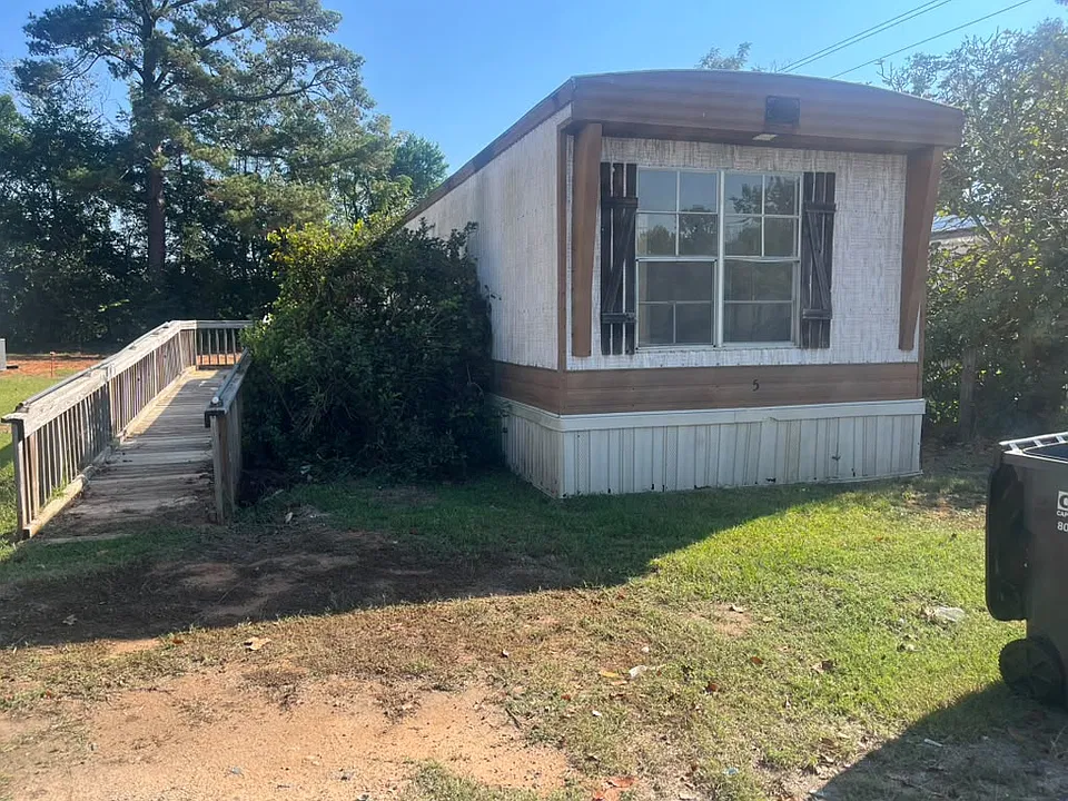 1405 Eagle Rd #5