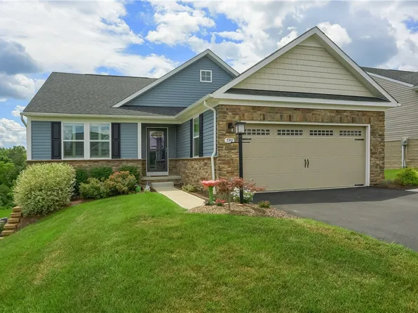 590 Birch Dr, Houston, PA 15342