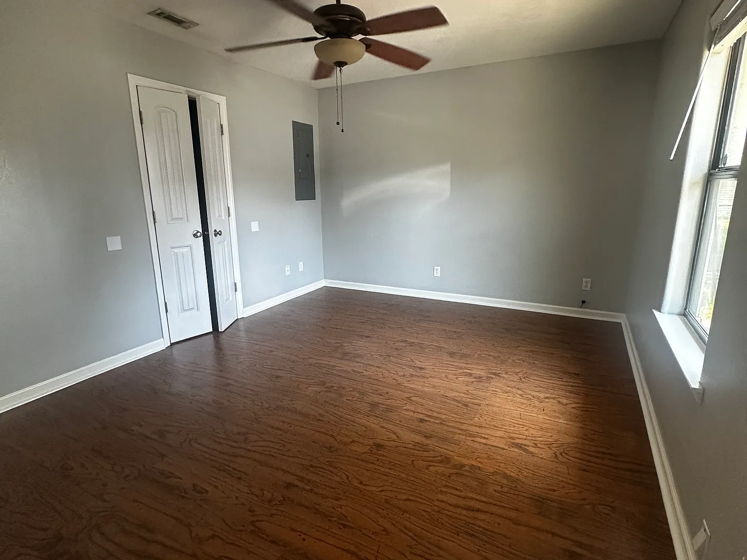 503 4h Club Rd — Photo 2