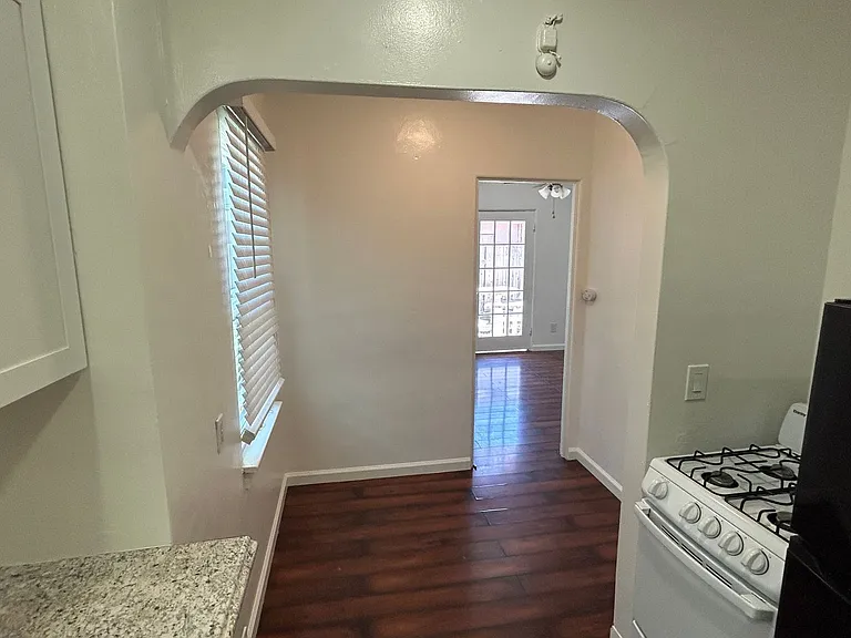 4441 Mississippi St — Photo 13