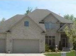 1941 Renaissance Ct, Green Bay, WI 54313