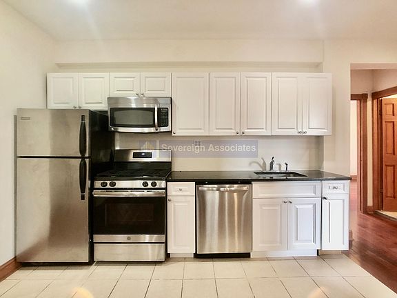 3rd image of 295 Convent Ave APT 33
