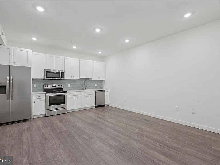 1617 Ridge Ave #19-F — Photo 9
