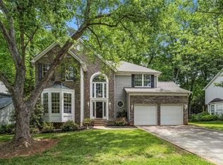 8614 Abbey Brook Ct, Charlotte, NC 28216