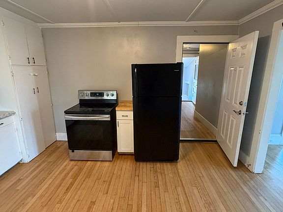 4th image of 75 Allison St APT 1