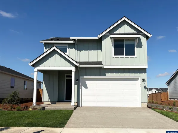 1162 Clemson St, Woodburn, OR 97071