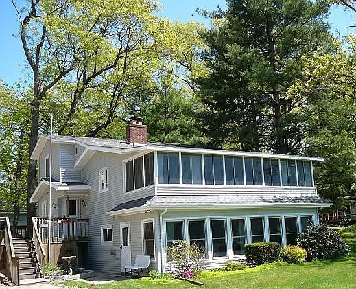2nd image of 70272 Lakeview Dr