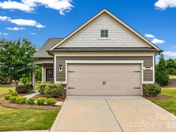 954 Sunrise Ln, Fort Mill, SC 29715