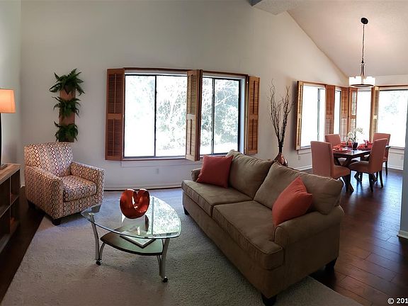 5th image of 4127 NW Alpine Dr