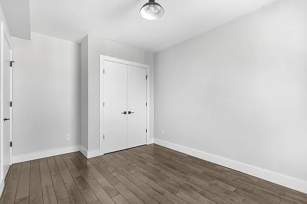 Rented by Compass | media 24