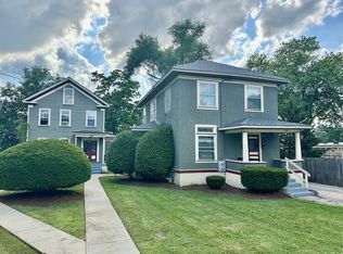 326 Raymond St #1, Elgin, IL 60120