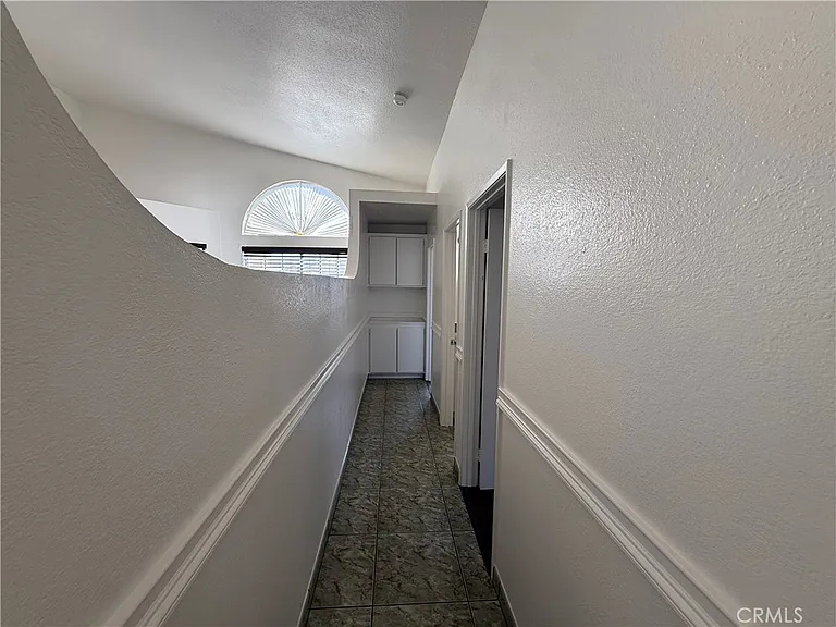 834 Shana Ct — Photo 21