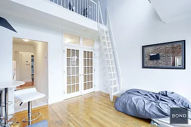 Rented by Bond New York