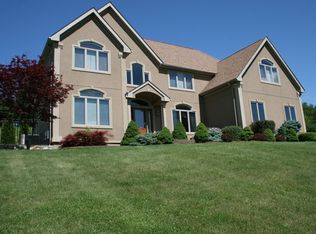 161 Pleasant Ridge Rd, Poughquag, NY 12570