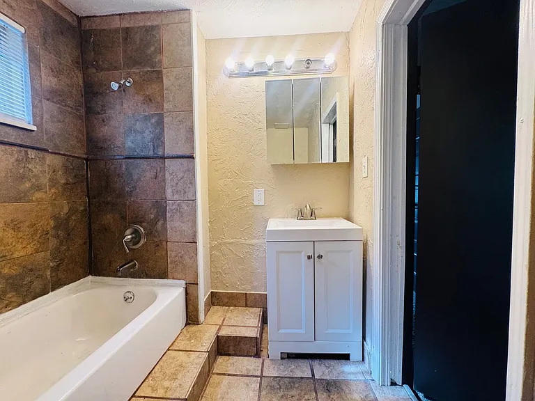 10630 Kimberley Ave — Photo 41