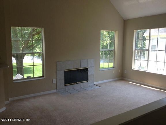 4th image of 13700 Richmond Park Dr N APT 407