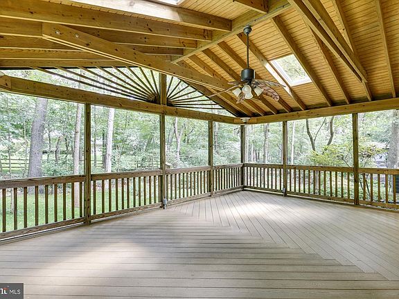 4th image of 7617 Dew Wood Dr