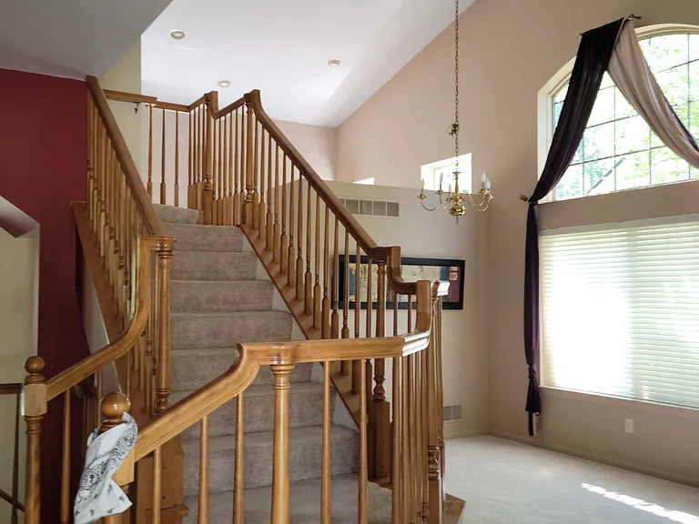 5689 Versailles Ave — Photo 79