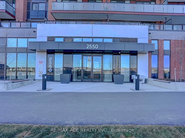 2550 Simcoe St N #218 — Photo 3
