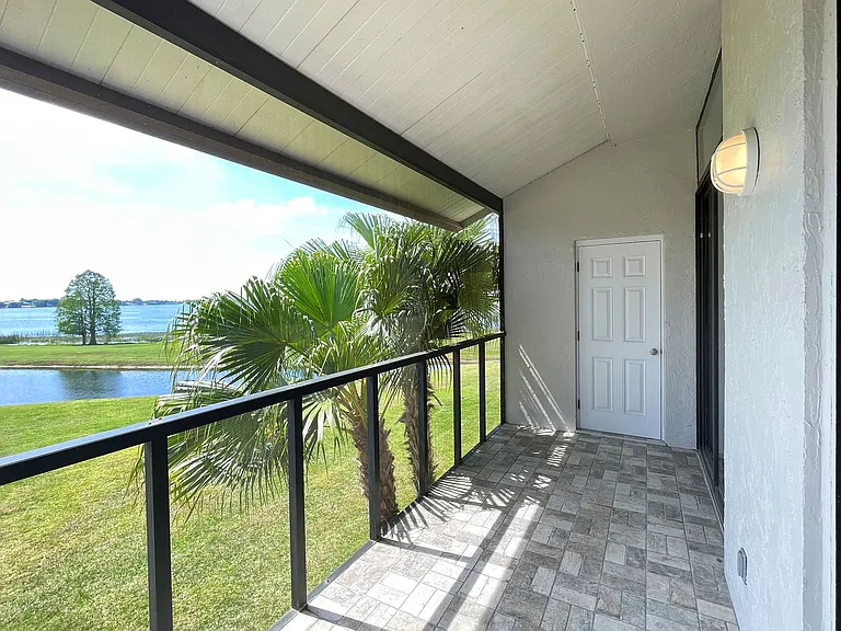 415 Laurel Cove Way — Photo 17