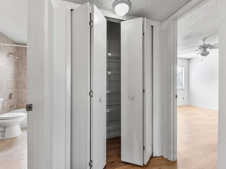 3604 Morton St #1 — Photo 15