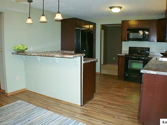 4th image of 630 Courtland Dr