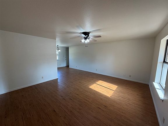 4th image of 711 Vickie Dr