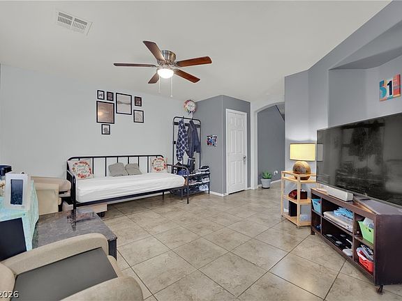 3rd image of 9177 Hilverson Ave