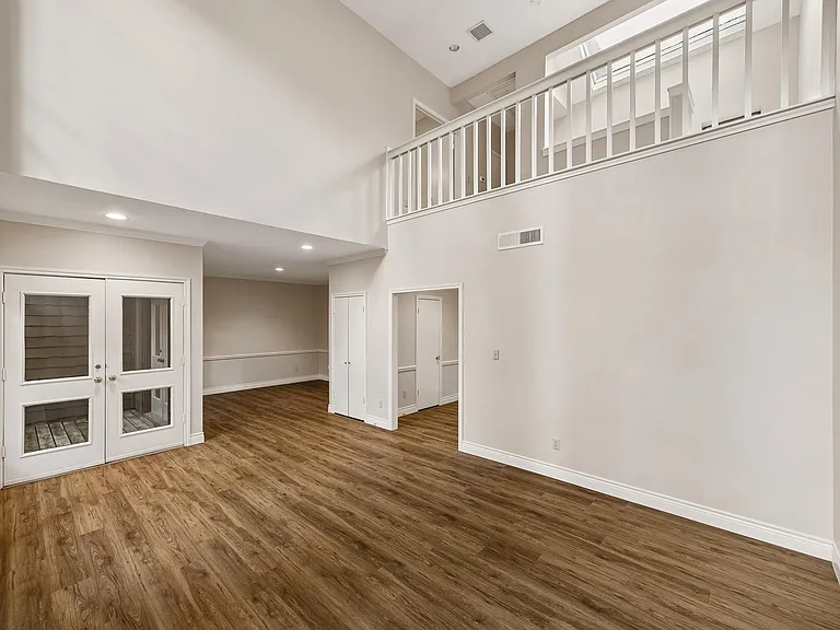 250 Sugarberry Cir #250 — Photo 9