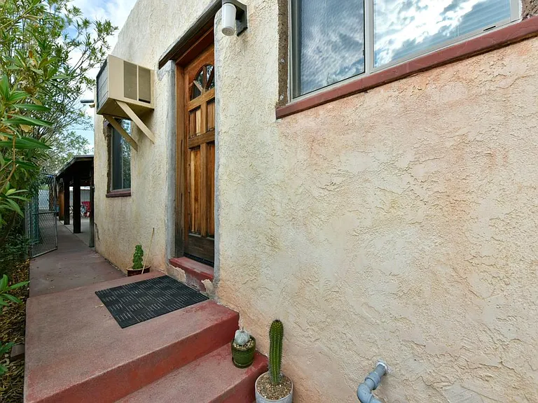 1521 E Mabel St #A — Photo 6