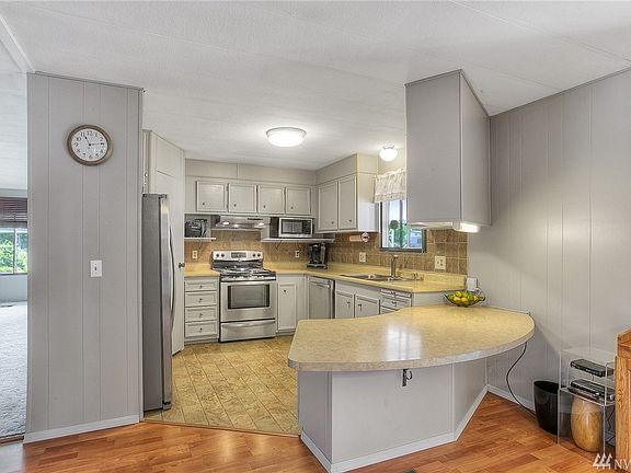 5th image of 7028 141st Avenue Ct E