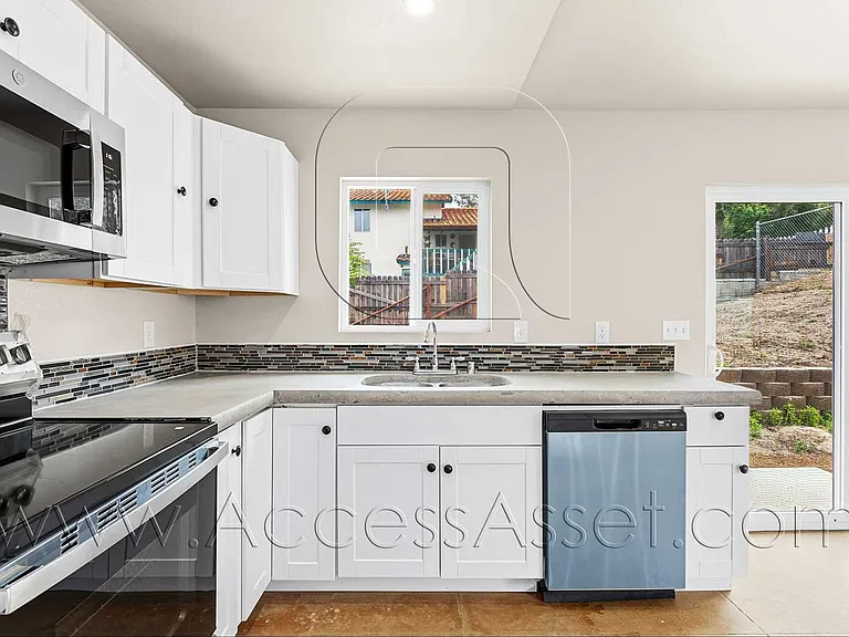 33296 Case St — Photo 14