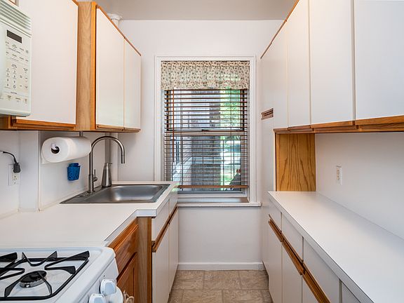 3rd image of 5415 Netherland Ave APT K11