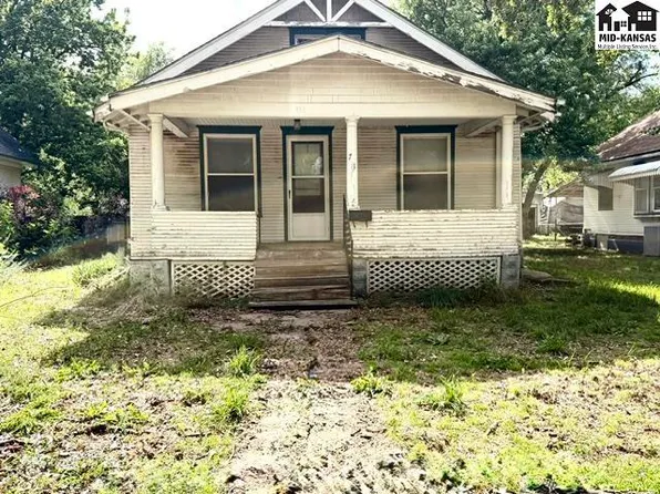 711 N Elm St, McPherson, KS 67460