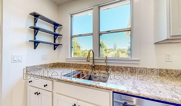 175 Giorno Ave — Photo 16