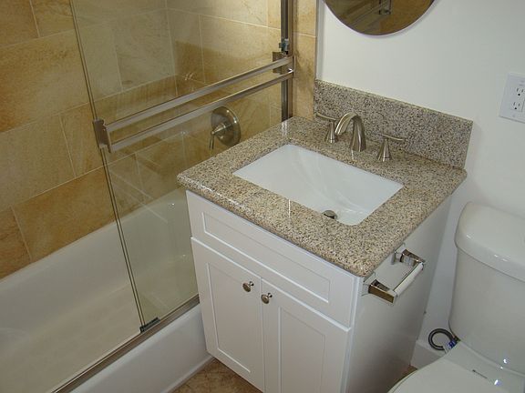 5th image of 161 W Cottage Dr