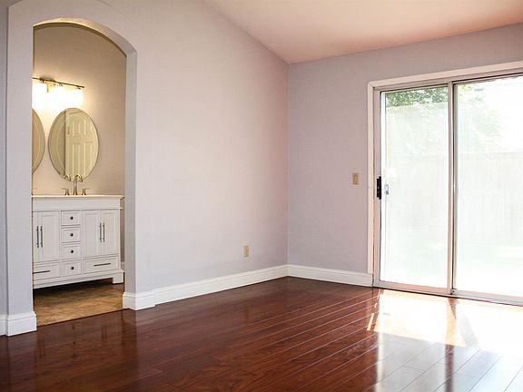 4th image of 8351 Coven Hills Pl