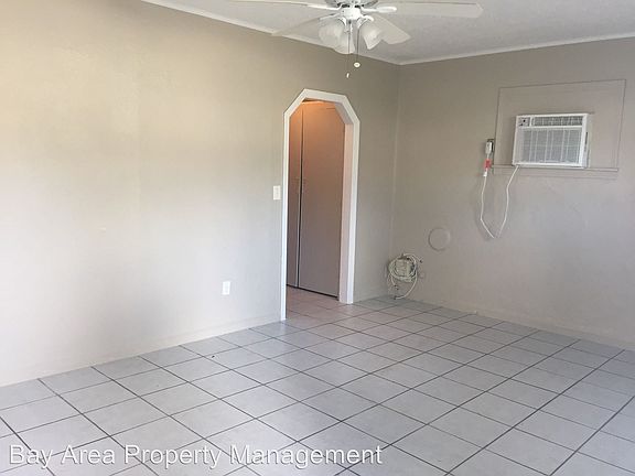 4th image of 8528 N Newport Ave