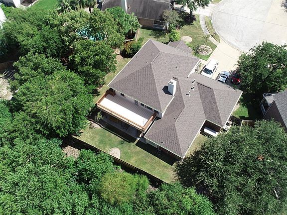 3rd image of 1129 Carriage Ct