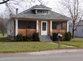 202 Waverly Rd, Chesterton, IN 46304