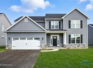 153 Bentley Dr, Perrysburg, OH 43551