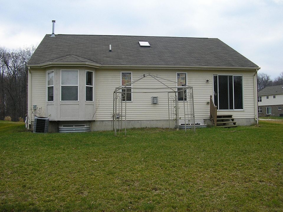 2nd image of 42754 N Cumberland Dr #58