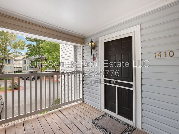 5th image of 1410 Augusta Dr