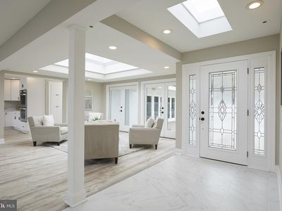 7415 Bradley Blvd, Bethesda, MD, 20817