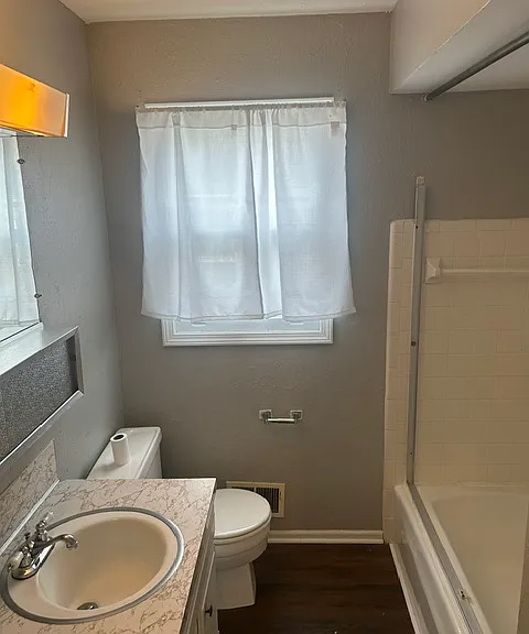 5854 Christie Ave SE — Photo 6