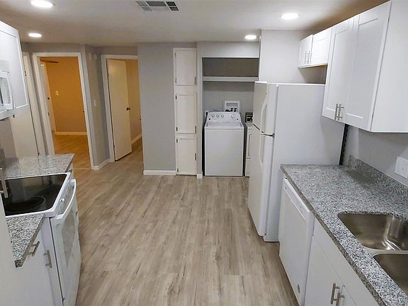 5th image of 7416 E Arbor Ave