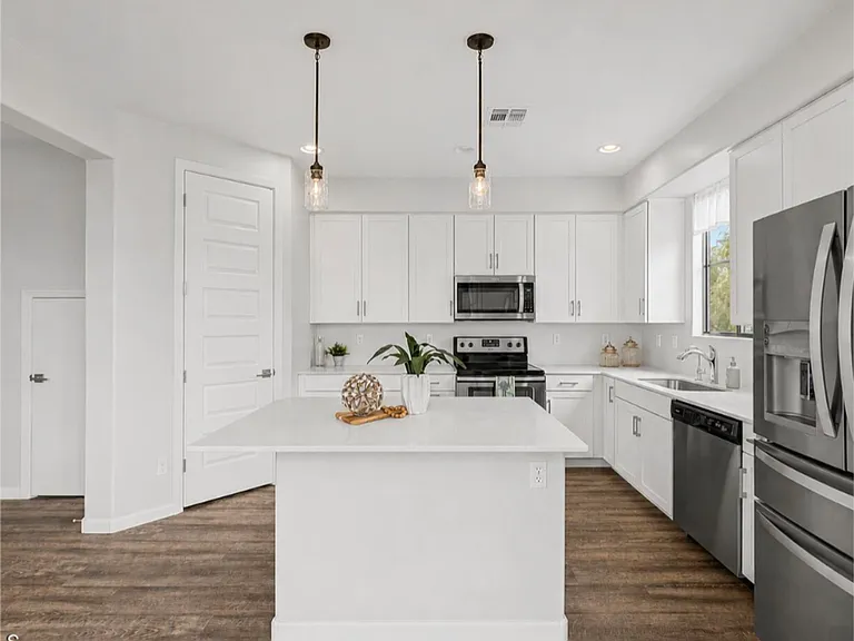 2090 S Dorsey Ln #1030 — Photo 15
