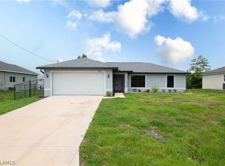 4137 NE 20th Ct, Cape Coral, FL 33909