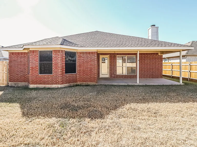 528 Cambridge Dr — Photo 15
