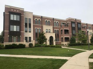 19155 Thomson Dr, Brookfield, WI 53045